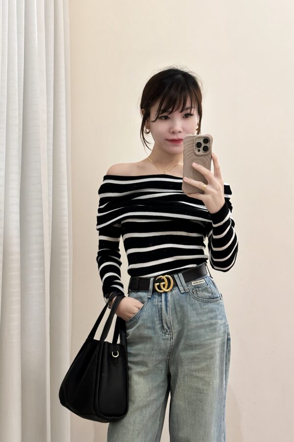 Hannah Bare Knit Top 6610