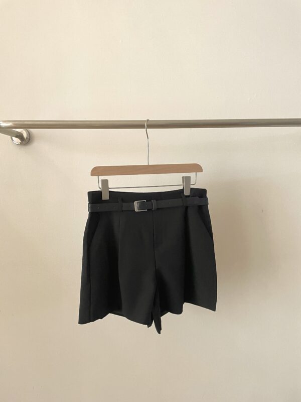 Yara Premium Shorts w Belt 6270 - Image 10