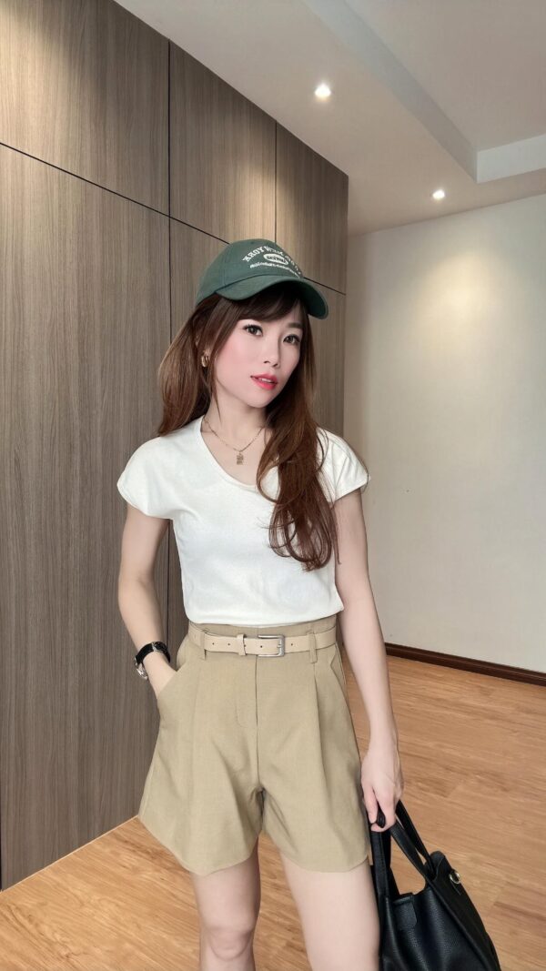 Yara Premium Shorts w Belt 6270 - Image 5