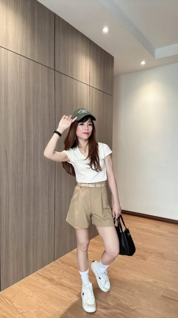 Yara Premium Shorts w Belt 6270 - Image 4