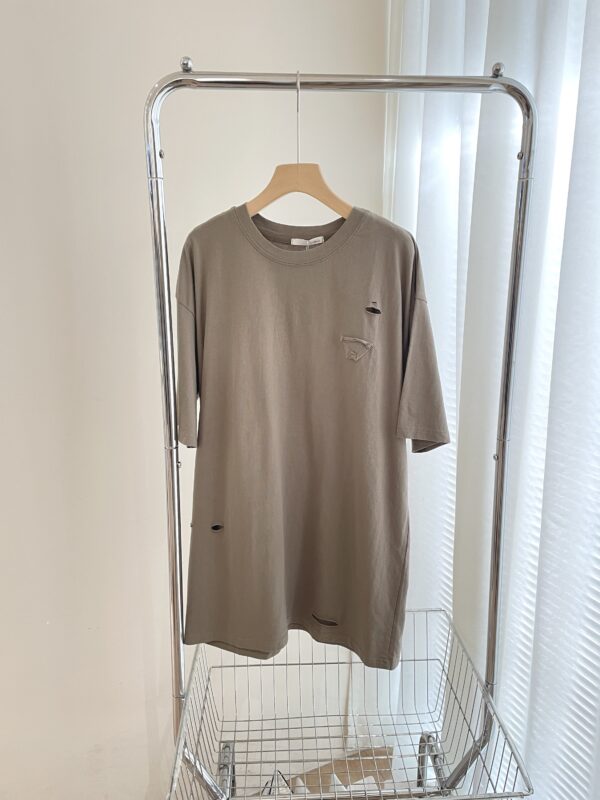 Winsley Oversized V-Top 3898 - Image 2