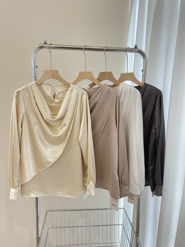 Kassey Silky Ruffle Top 8935