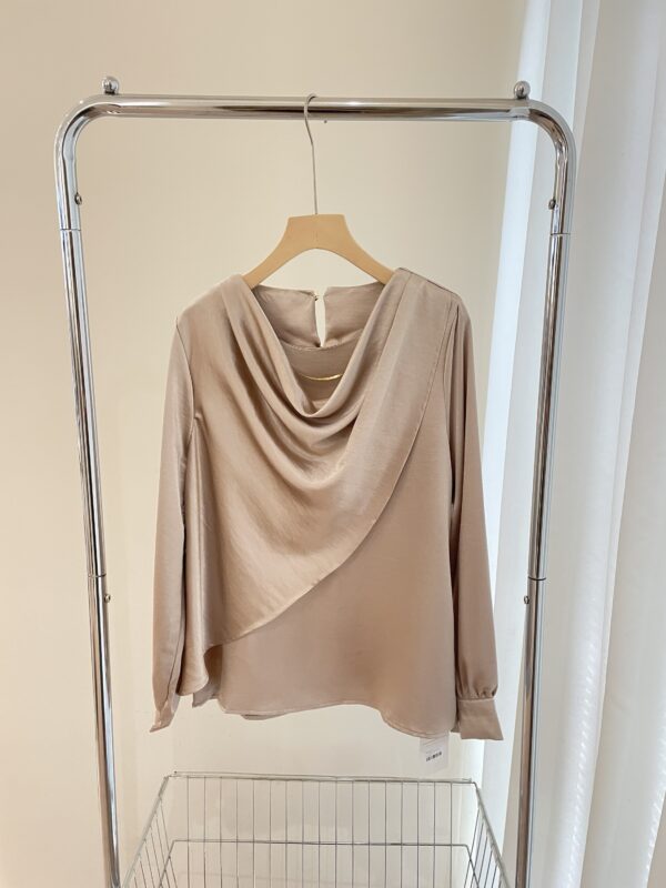 Kassey Silky Ruffle Top 8935 - Image 3